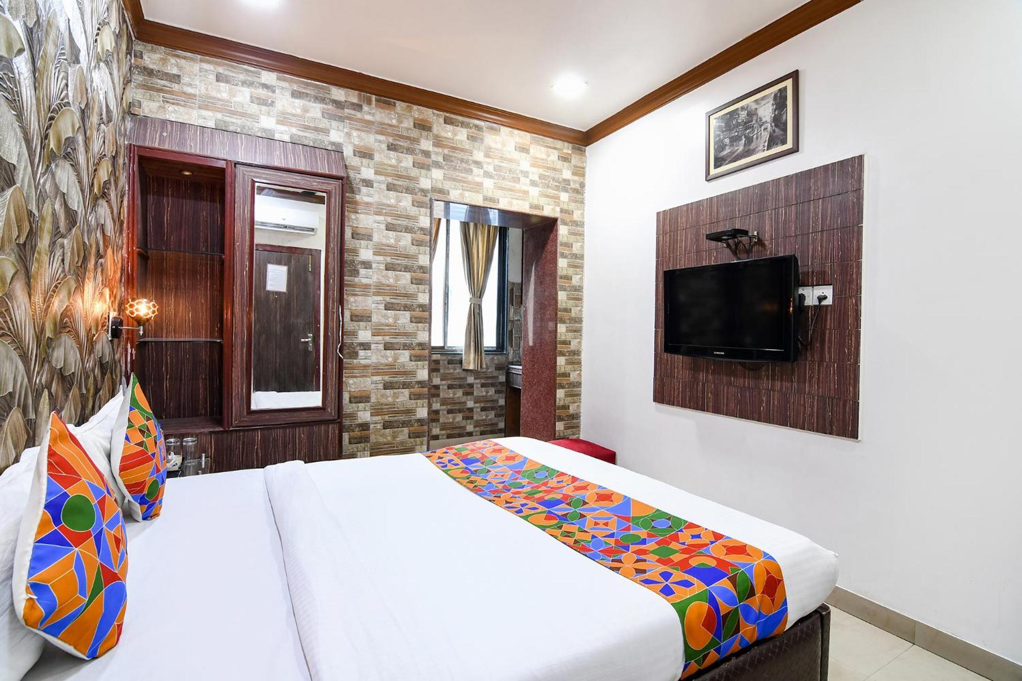 Hotel Diamond Suites Калькутта Экстерьер фото