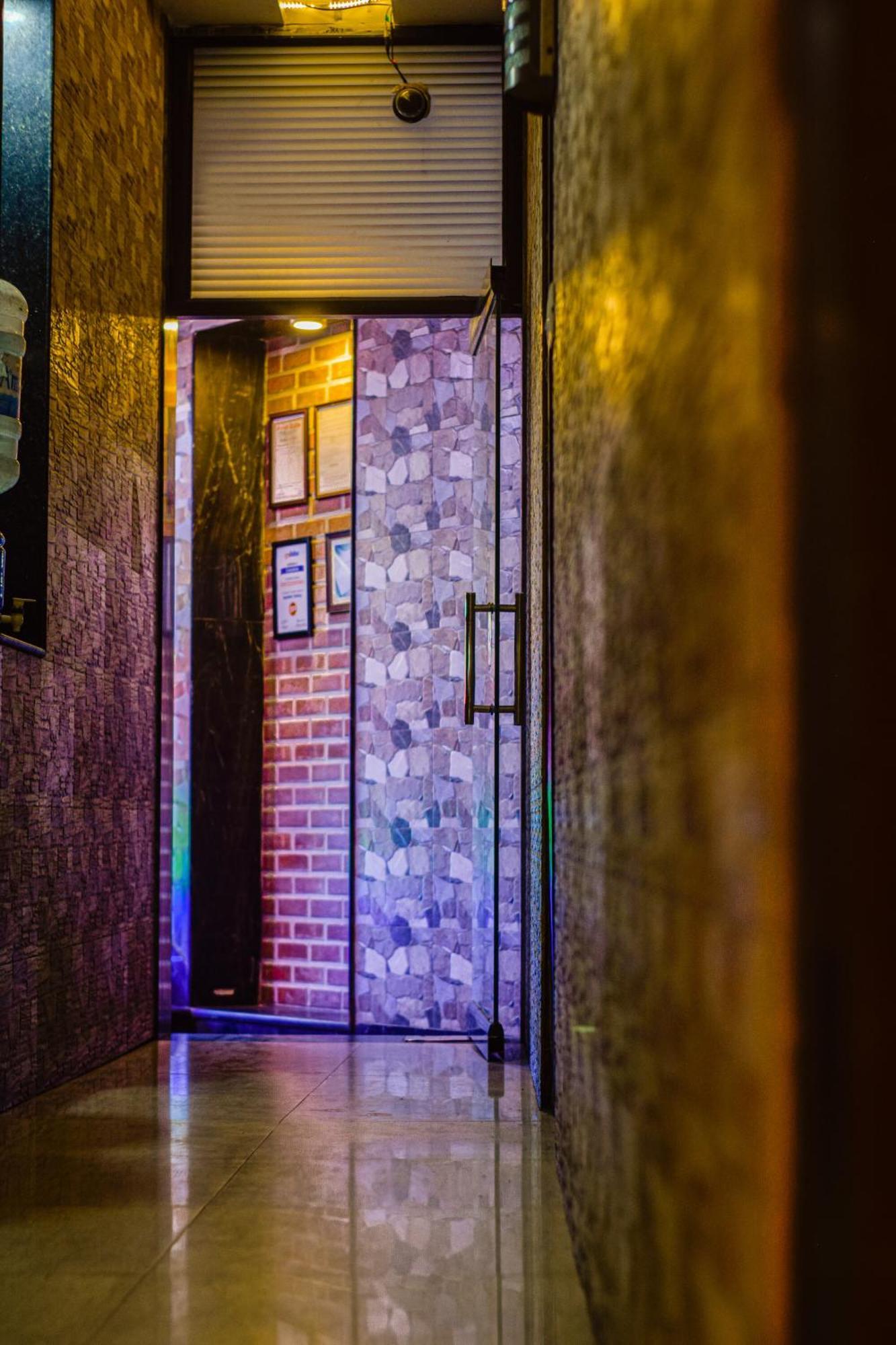 Hotel Diamond Suites Калькутта Экстерьер фото
